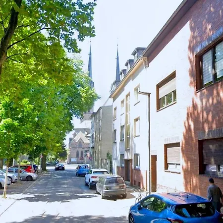 Boutique 2 * Oberhausen (North Rhine-Westphalia)